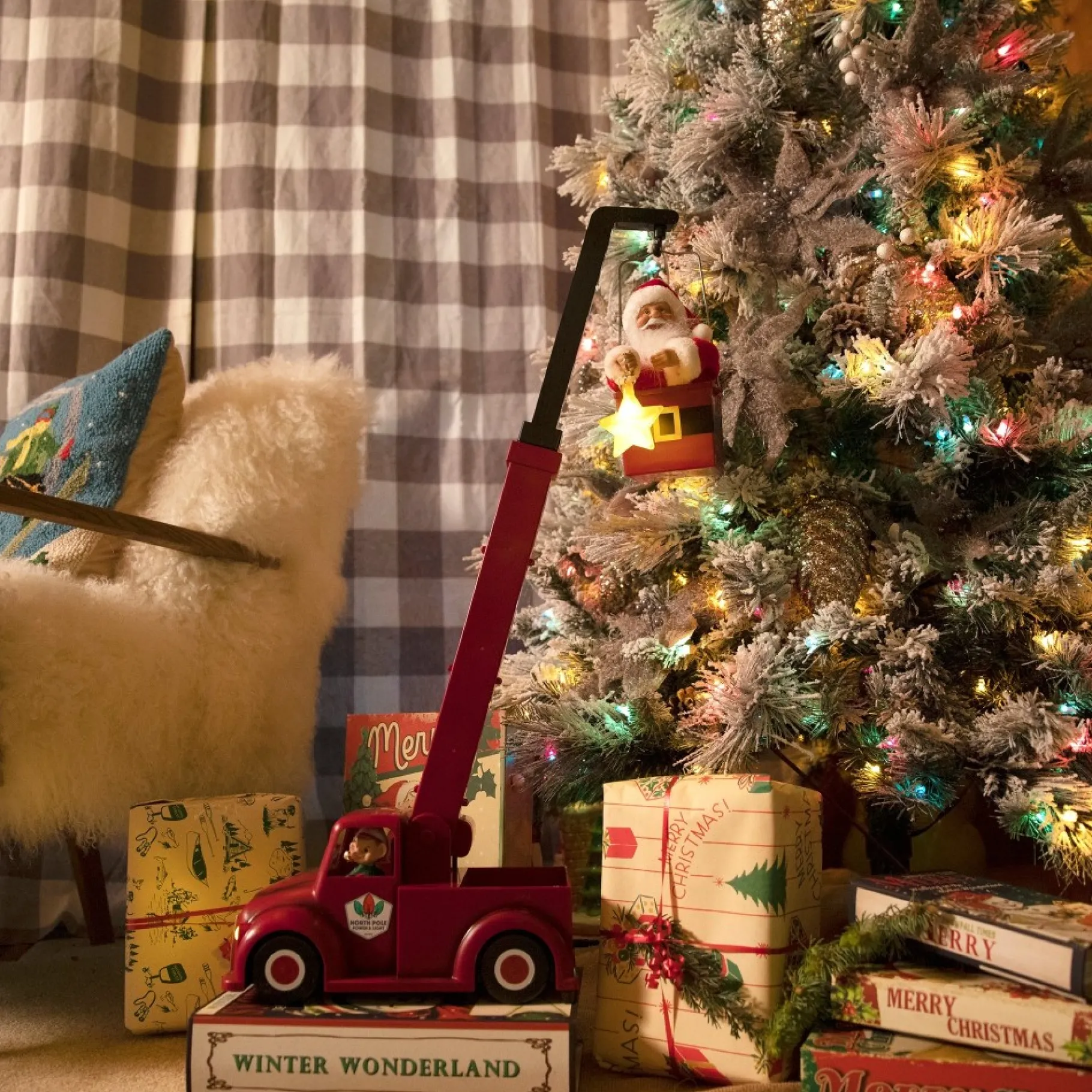 Flash Sale 43" Animated North Pole Lighting Crew - White Santa Musical Decor